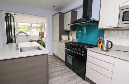 St Brides Cottage | CAROUSEL, pet friendly, country holiday cottage in Broad Haven
