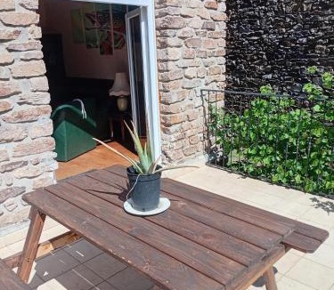 Jouac House | Carpfollies
