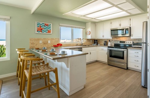 Carpinteria Condo | Carpinteria Dreamin' - Beachfront Condominium on Carpinteria Beach