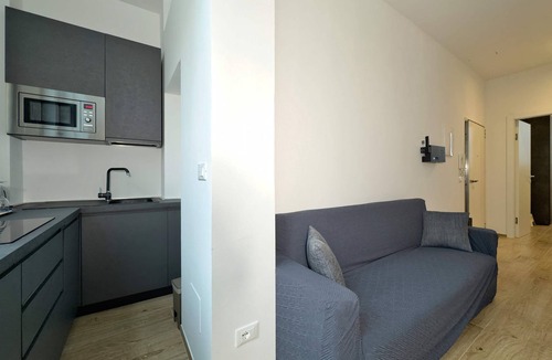 Bolognina Apartment | Carracci Loft, central station