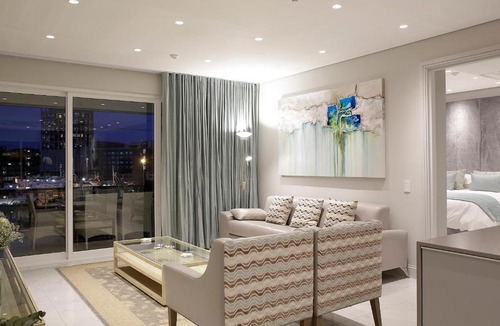 Victoria and Alfred Waterfront Apartment | Carradale 401