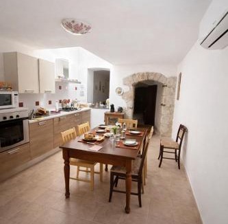 Scano di Montiferro Apartment | Carrela 'e mesu