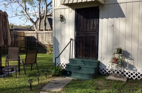 Kenner - Louis Armstrong International Airport House | Carriage House/apartment Near New Orleans