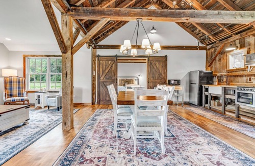 Quechee Condo | Carriage House Barn with Sweeping Farm Views