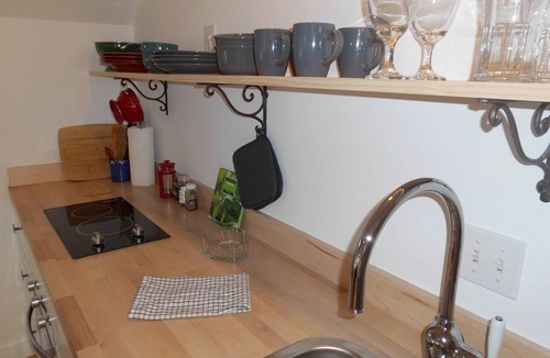 Fairhaven Apartment | Carriage House Studio in Bellingham