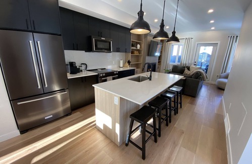 East Kootenay House | Carsonland Getaways Panorama BC