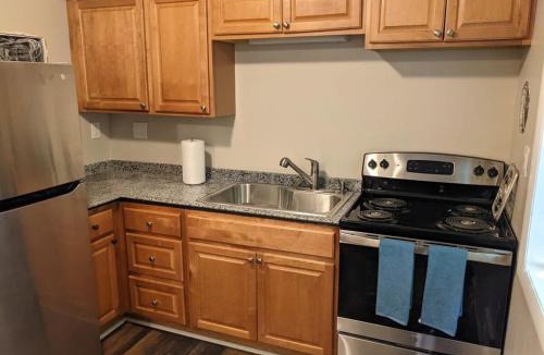 Norwood Apartment | Carter #5 Two bedroom unit near Xavier Downtown