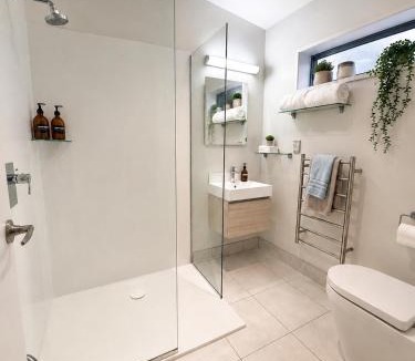 Westport Apartment | Carters by the Sea - Balcony Ocean Views