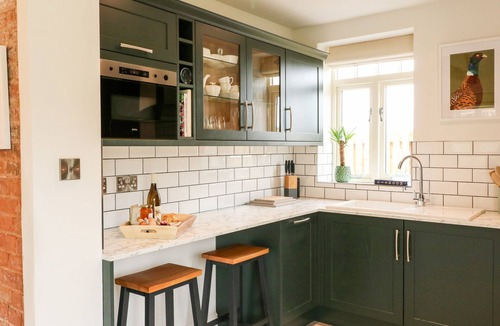Kneesall Cottage | Carver's Rest