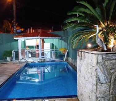 Vila Caicara House | Casa 100mtrs do mar com piscina aquecida