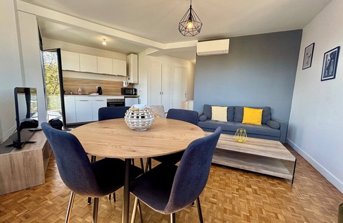 Brive-la-Gaillarde Apartment | Casa #1407 - T2 Climatisé avec Balcon - Hyper Centre