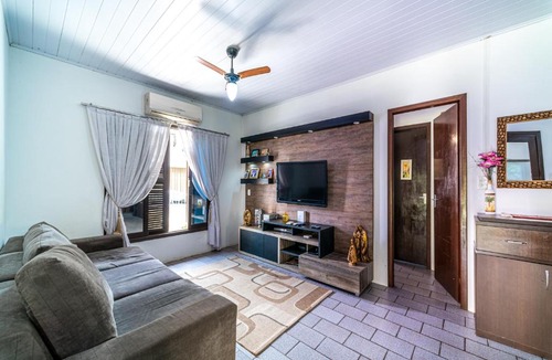 Centro House | CASA 3 QUARTOS COM AR TV A CABO E WI-FI