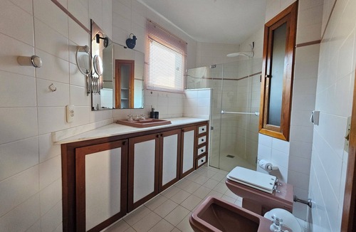 Itacorubi House | Casa 3 quartos no Itacorubi, Wi-fi 600 mega MV0967