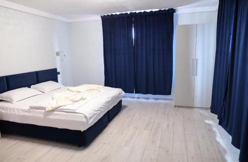 Tasnad House | Casa 5ive