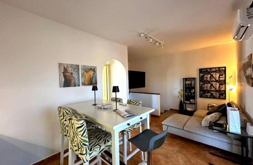 Murta Maria Apartment | Casa A-Danieli