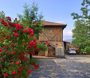 Sequeros Apartment | Casa Abaco