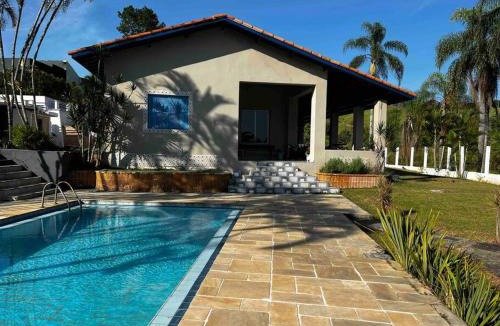 Jacarei House | Casa Acuri
