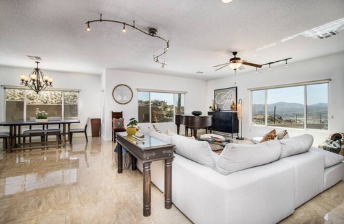 Yucca Valley Villa | Casa Adobe 3-bedroom