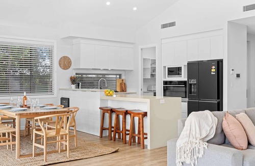 Woorim House | Casa al Mare - Bribie Island 5BD Retreat