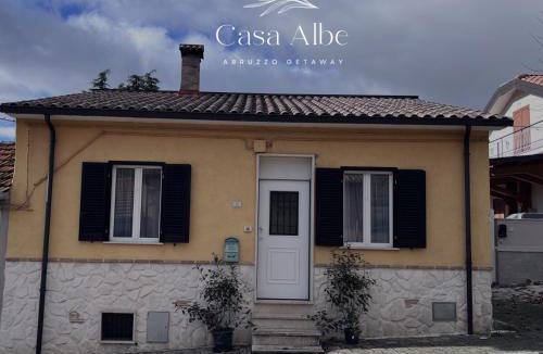 Massa d'Albe House | Casa Albe