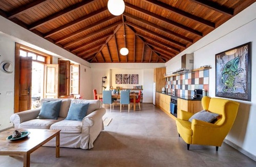 Playa de Santiago Villa | Casa Albersequi - Oceanfront