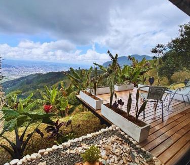 Dosquebradas Cabin | Casa Alta Colombia, ecolodge con vistas, Pereira