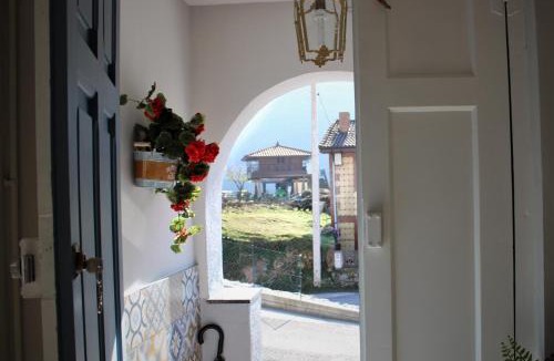 La Roza House | CASA AMABLE