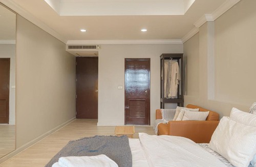 Silom Hotel | Casa Amor