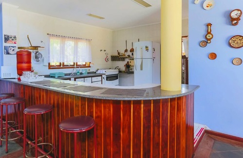 Ibiuna House | Casa ampla com piscina e área externa em Ibiúna