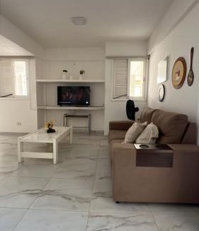 Pilar House | Casa ampla e completa a poucos passos da praia!