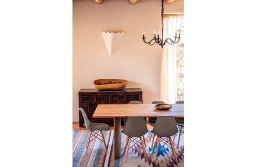 Valdez House | Casa Angel