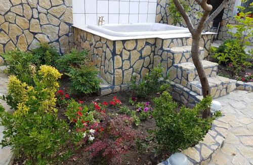Sulina House | Casa Anica