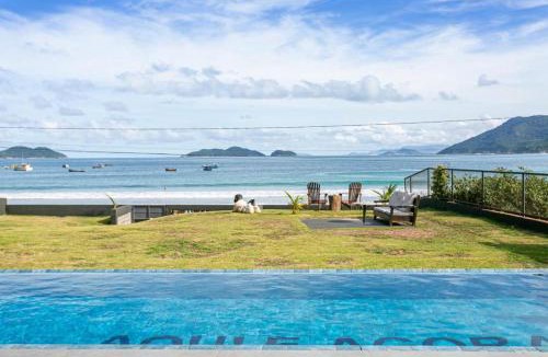 Pantano do Sul House | Casa Aqui e Agora