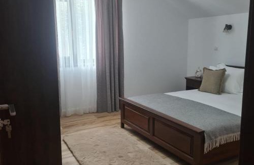 Tarcau Villa | Casa Ardeluta
