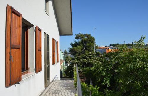 Camerano Apartment | Casa Argi