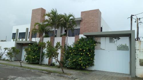 Aruana House | Casa Aruana