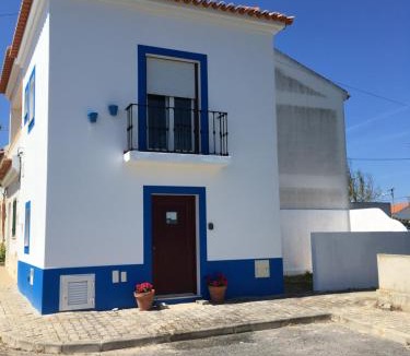 Almograve House | Casa Azul