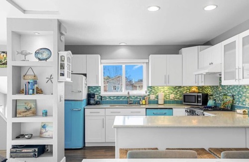 Rio del Mar House | Casa Azul Steps from Rio del Mar Beach
