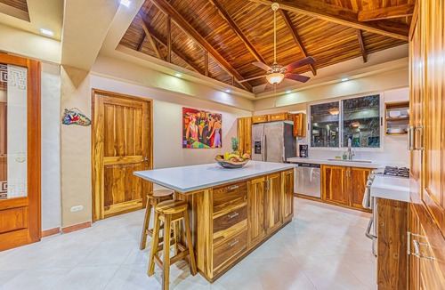 Manuel Antonio House | Casa Bamboo | 4-Bedroom Colonial Jungle Villa | Private Pool | Manuel Antonio