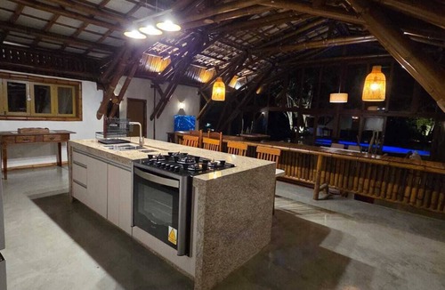 Porto Frade Condo | CASA BAMBU ANGRA