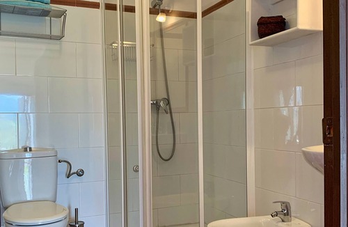 Benamocarra House | Casa Bambu Resort