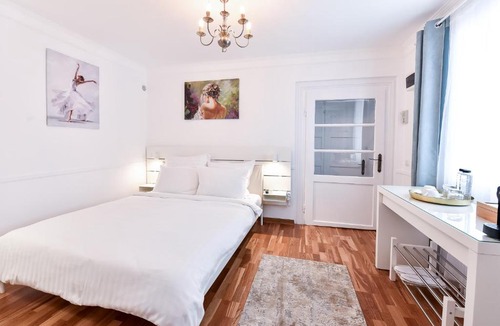 Brasov City Centre Hotel | Casa Baritiu - budget
