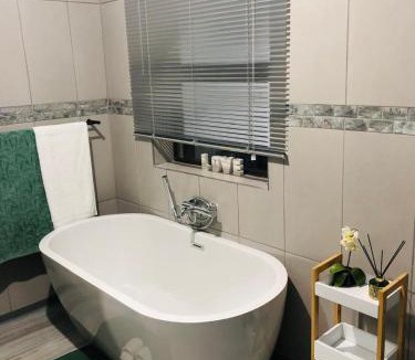 Kimberley House | Casa Bella Home