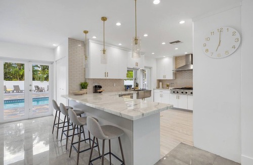 North Miami Beach Villa | Casa Bella Pool Mini Golf BBQ Nespresso in Aventura