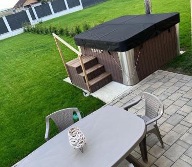 Sinpetru House | Casa Bella