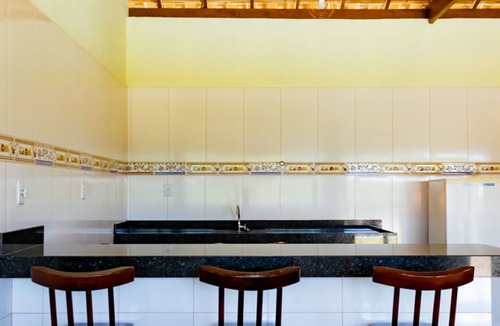 Confins House | Casa bem equipada com piscina,churrasqueira e WiFi