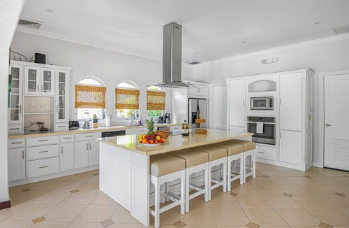 Jaco House | Casa Big Game | Private Pool, Full Concierge & Exclusive Beach Club Access