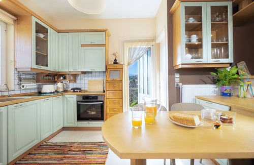 Galatas Villa | CASA BILA
