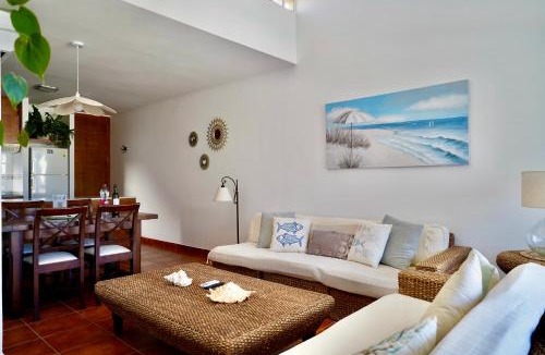 Son Xoriguer Apartment | Casa Binimel-là con piscina a Cala n'Bosh Menorca