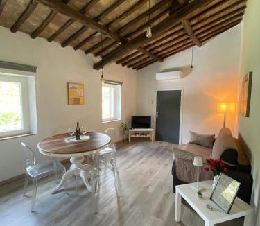 Grotte di Castro House | Casa Biscarello - Borgo e Lago